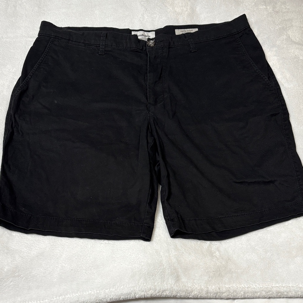 Goodfellow & Co Black Flat-Front Chino Shorts